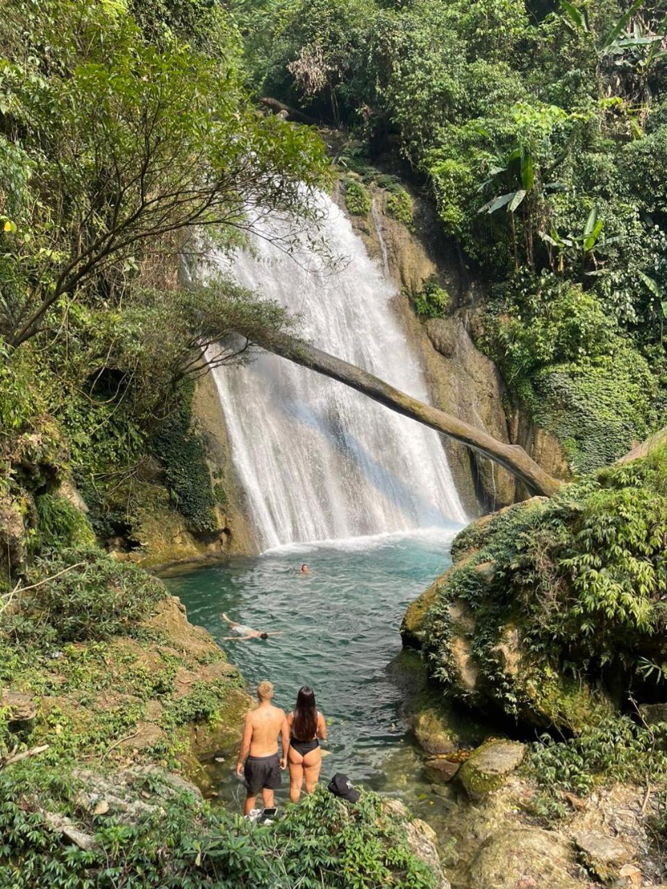 Yolo Ha Giang Adventures, Motorbike And Loop Tours Hotel Exterior photo